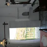Adonis & Отель Науса