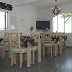 Отель Adonis & Науса