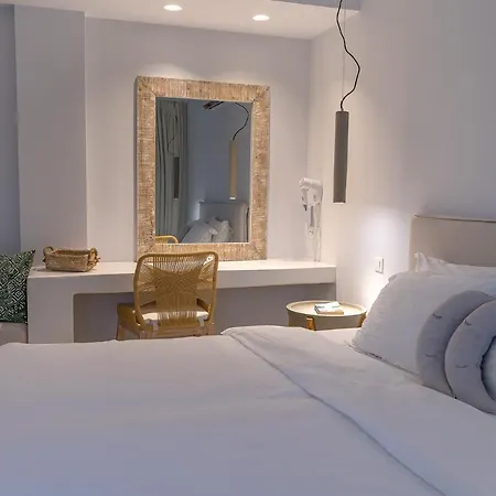 Hotel Adonis & Naousa