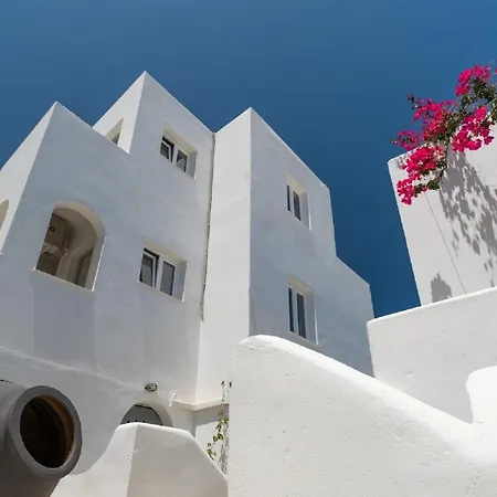 Adonis Studios&apartments Naousa (Paros)