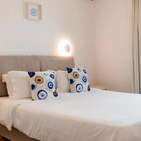 Adonis Studios&apartments 3* Naousa (Paros)