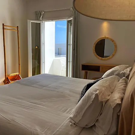 Adonis Studios&apartments 3* Naousa (Paros)