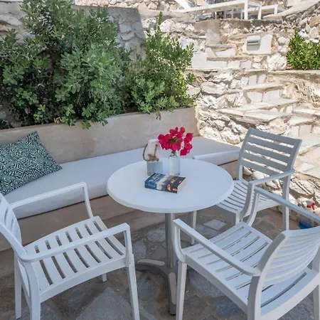 Adonis Studios&apartments 3*