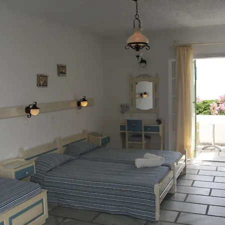 Hotel Adonis Studios&apartments