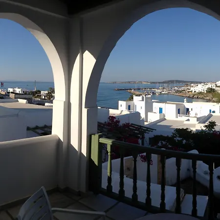 Adonis & Ξενοδοχείο