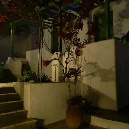 酒店 阿多尼斯公寓酒店 3*