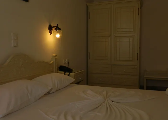 Adonis Studios&apartments Hotel 3*