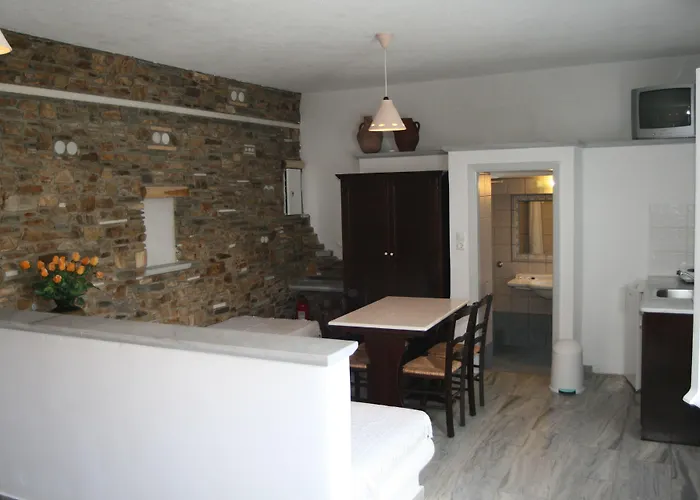 Adonis Studios&apartments Hotel