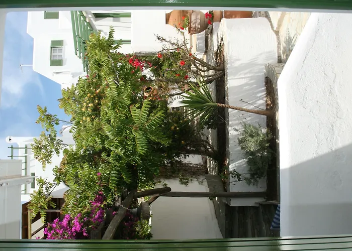 Hotel Adonis Studios&apartments 3*