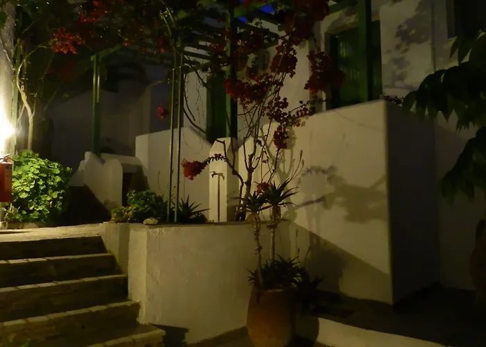 Hotel Adonis Studios&apartments 3*