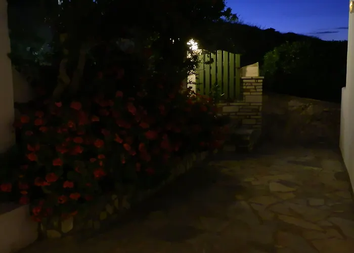 Adonis Studios&apartments