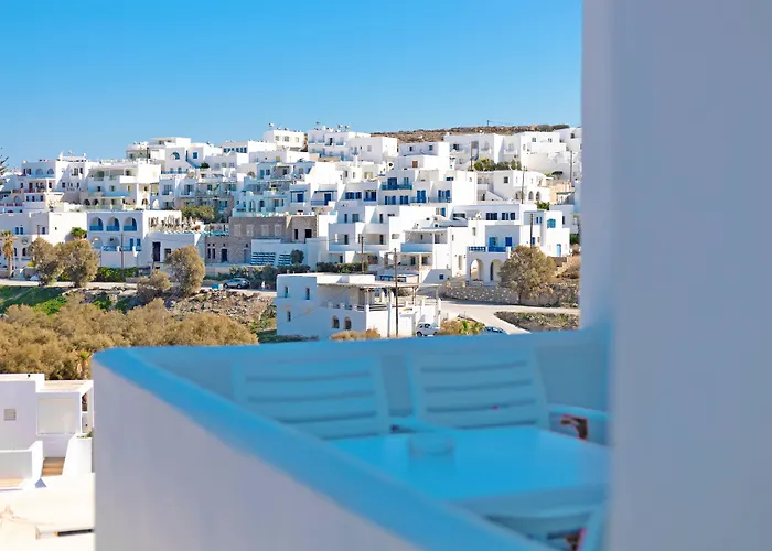 Adonis Studios&apartments 3* Naousa (Paros)